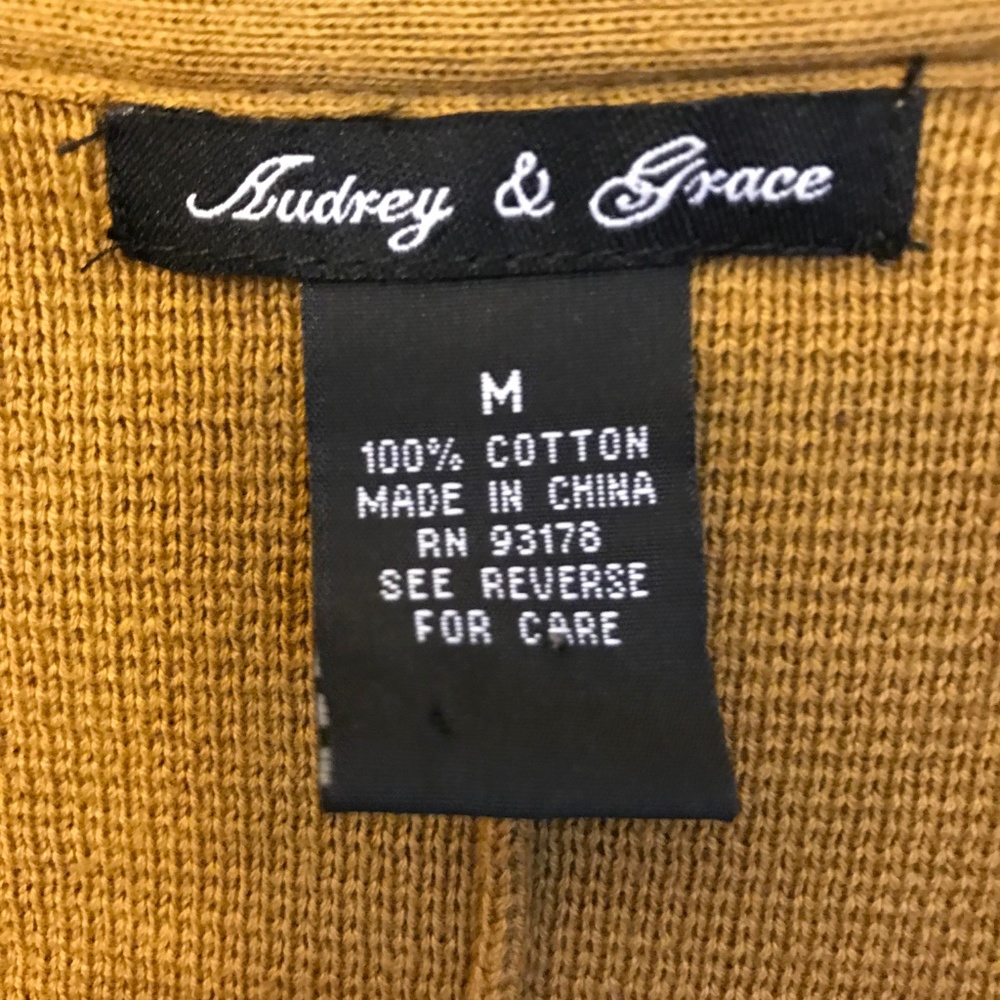 Audrey & Grace Button Front Cardigan | Women's M - Picture 3 of 6